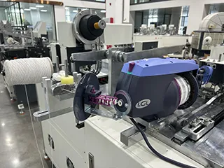 Unidade de alimentação do cordão