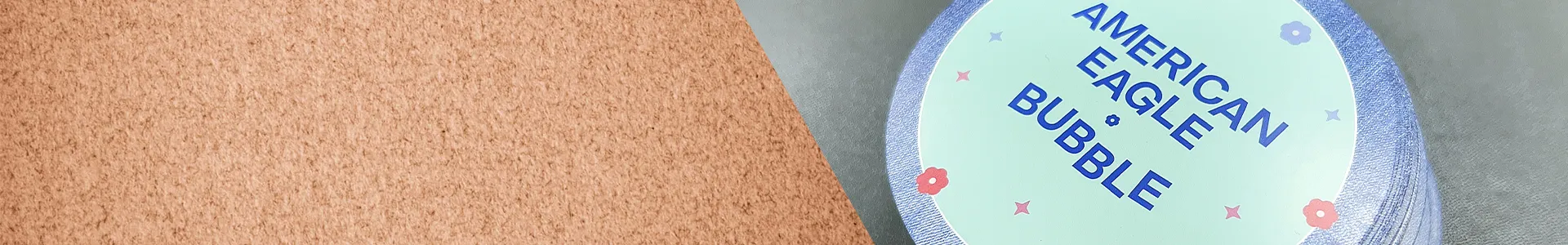 Máquina de corte e vinco plana